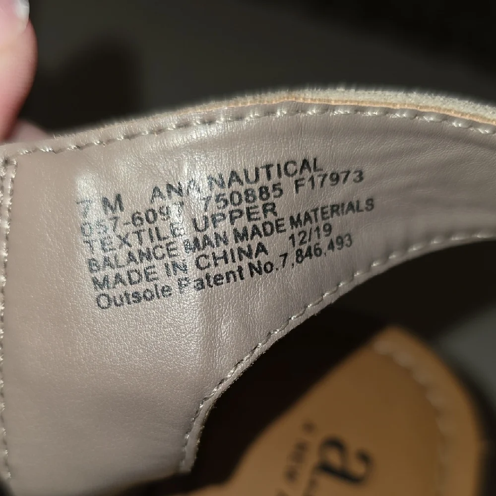 a.n.a. A New Approach Nautical Beige Taupe Elastic Strap Wedge Sandals Size 7M